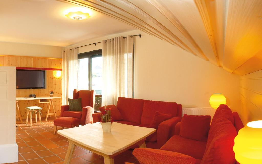 Ortners Mauerwirt - Leistbarer Luxus Apartment Бад Клайнкирххайм Екстериор снимка