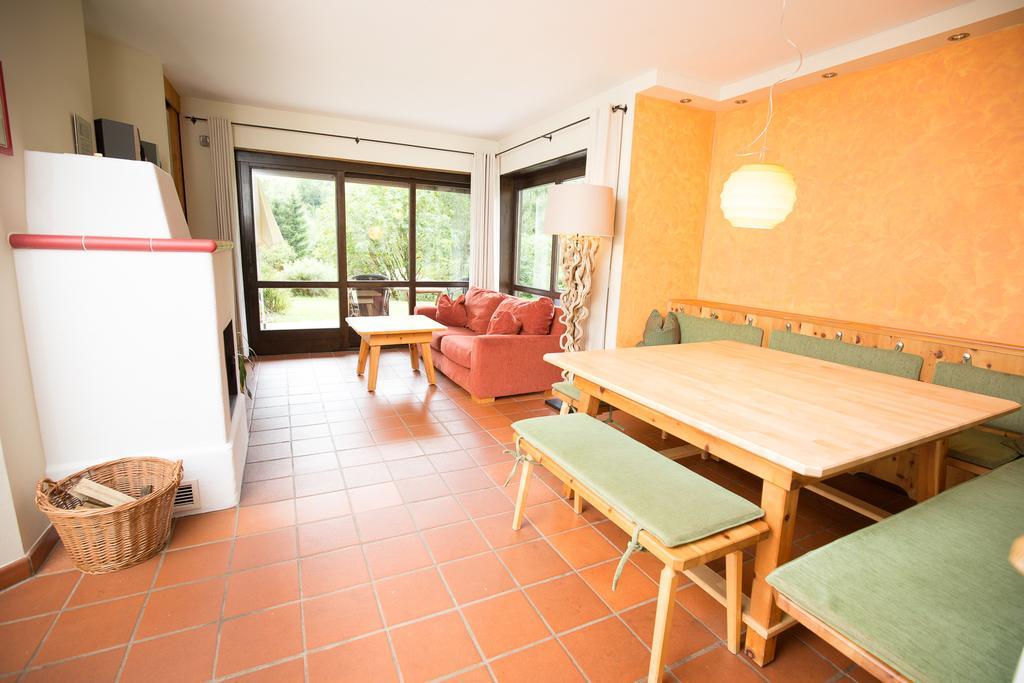 Ortners Mauerwirt - Leistbarer Luxus Apartment Бад Клайнкирххайм Екстериор снимка
